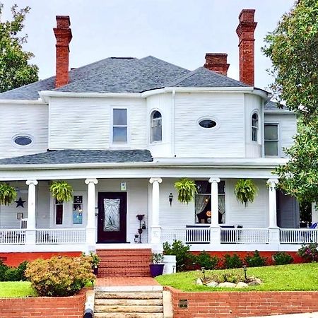 Simmons-Bond Inn Bed & Breakfast Toccoa エクステリア 写真