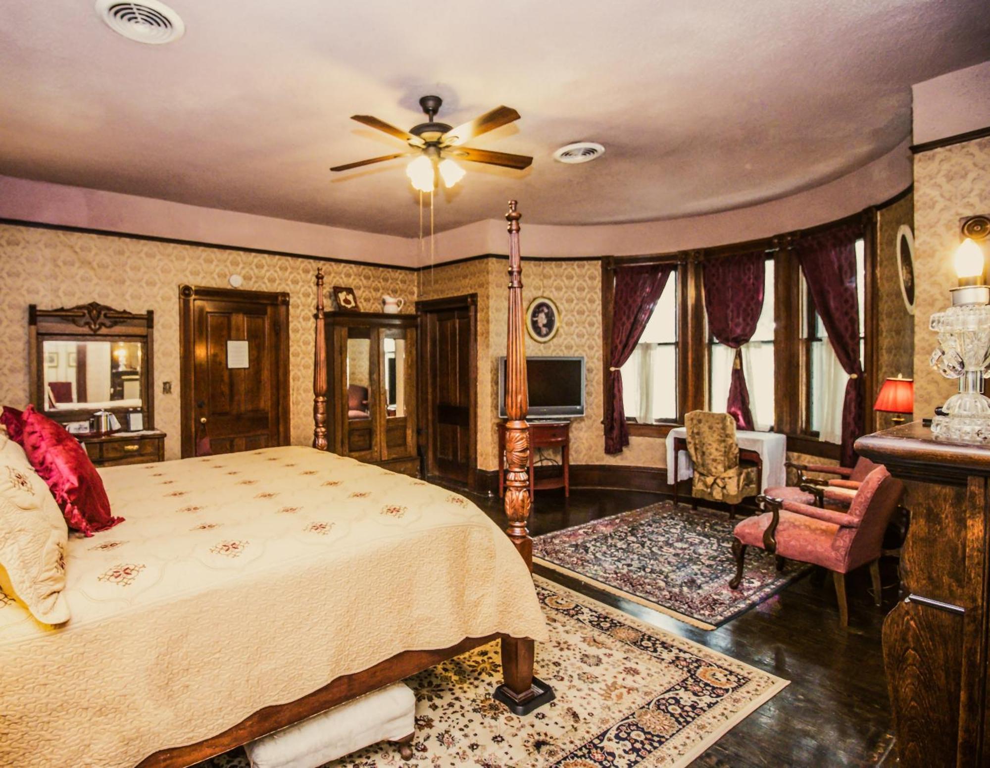 Simmons-Bond Inn Bed & Breakfast Toccoa 部屋 写真