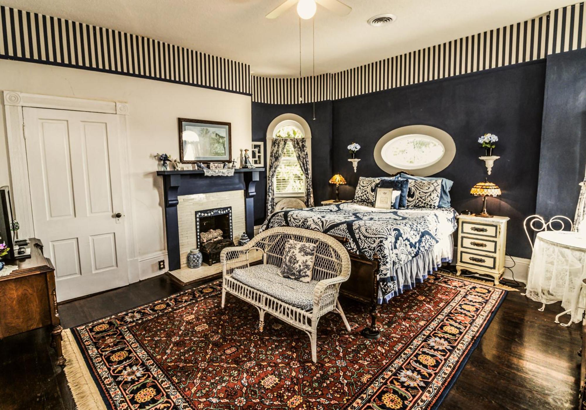 Simmons-Bond Inn Bed & Breakfast Toccoa 部屋 写真