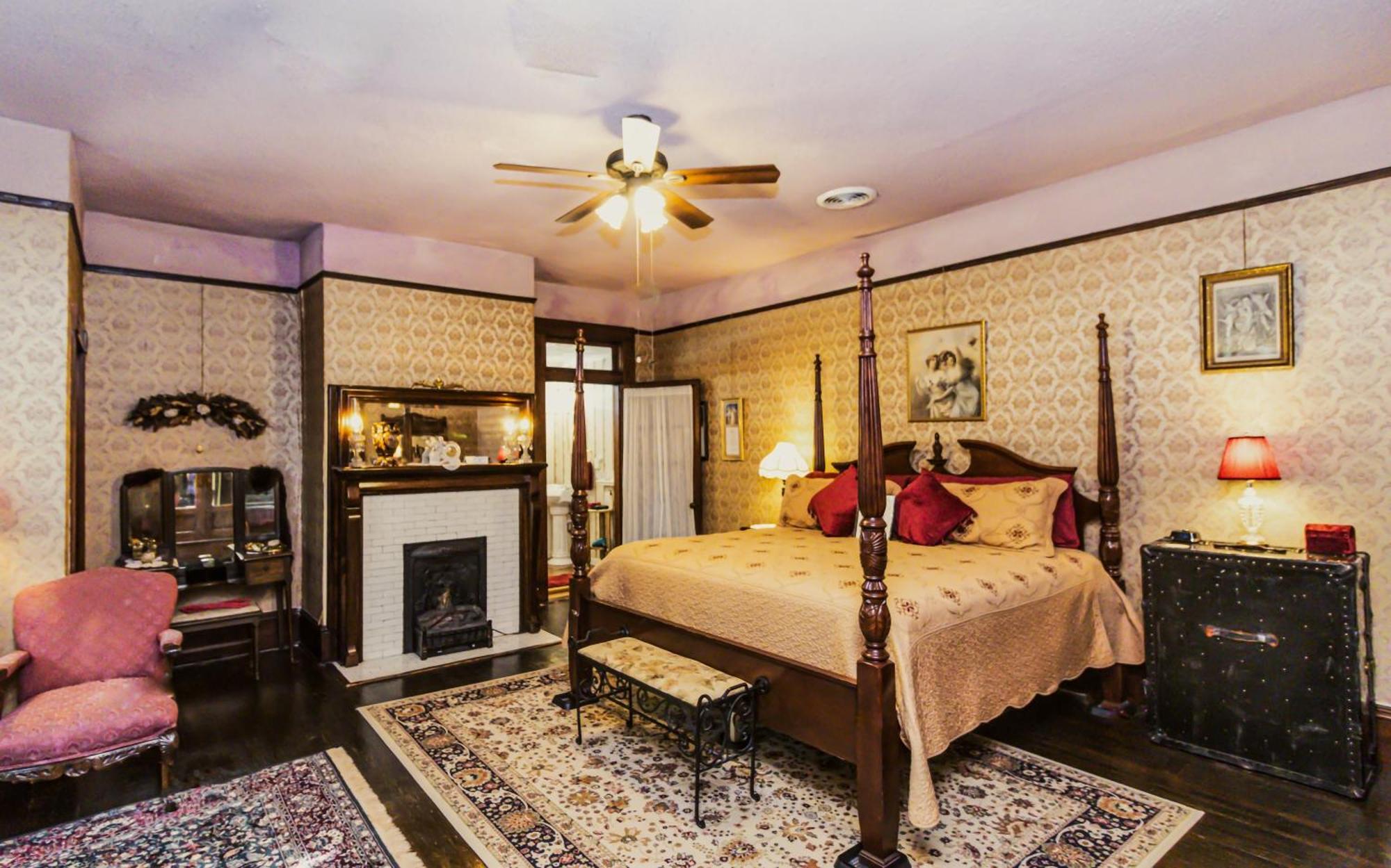 Simmons-Bond Inn Bed & Breakfast Toccoa エクステリア 写真