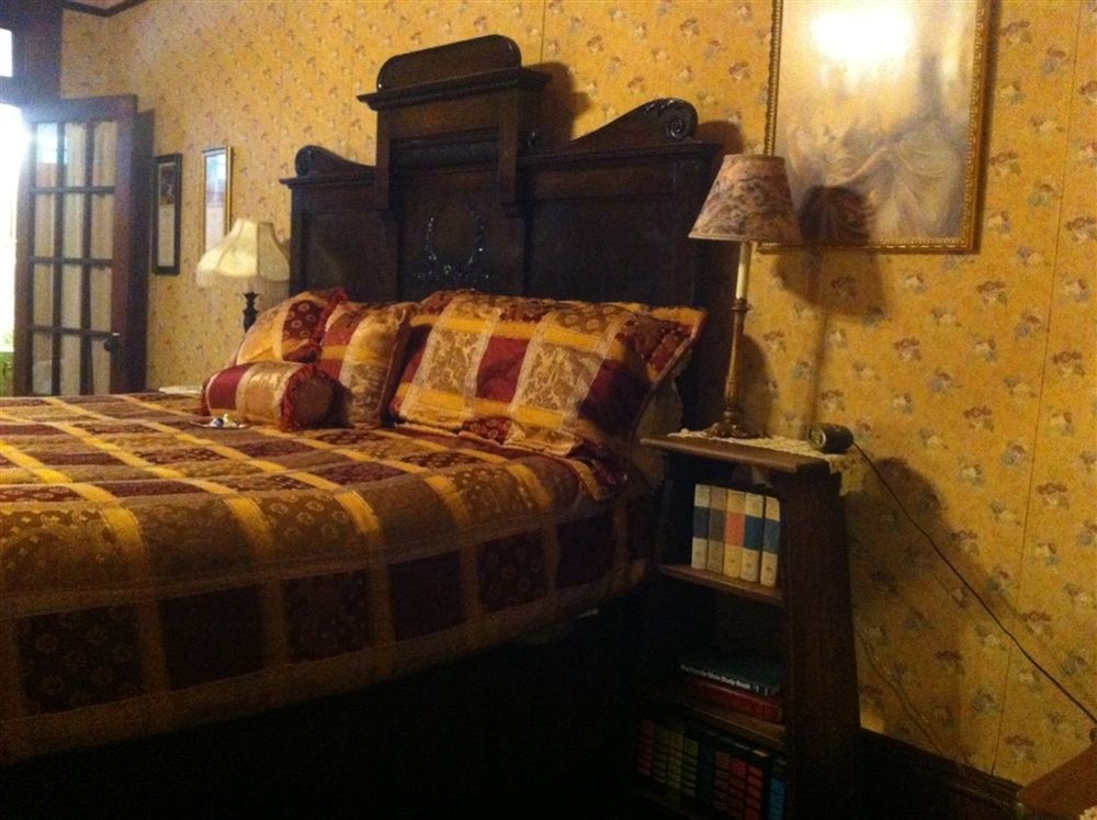 Simmons-Bond Inn Bed & Breakfast Toccoa エクステリア 写真