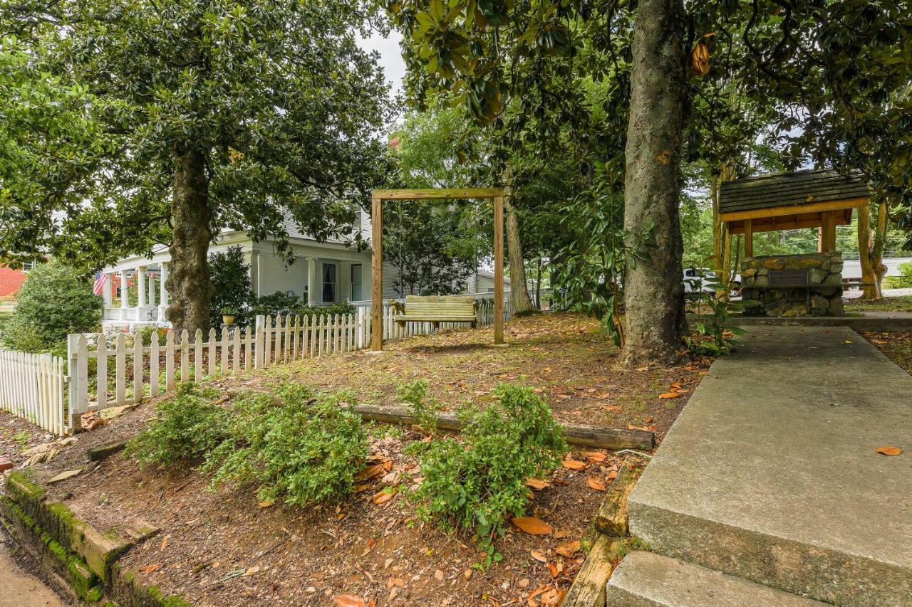 Simmons-Bond Inn Bed & Breakfast Toccoa エクステリア 写真